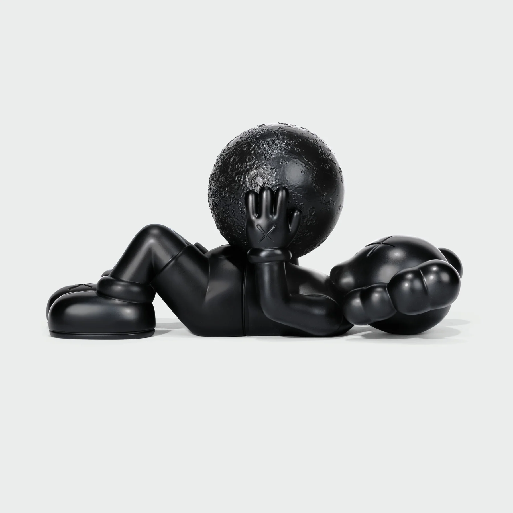 KAWS カウズ 9 what party black 黒 Amazon | KAWS: WHAT PARTY (Black on Pink edition) | Watanabe